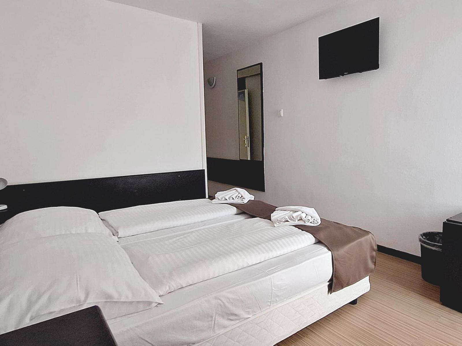 Hotel Hungaria Σίοφοκ Εξωτερικό φωτογραφία