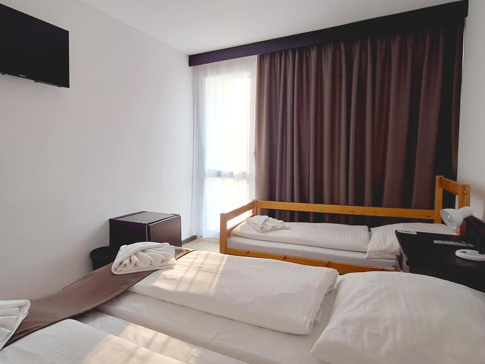 Hotel Hungaria Σίοφοκ Εξωτερικό φωτογραφία